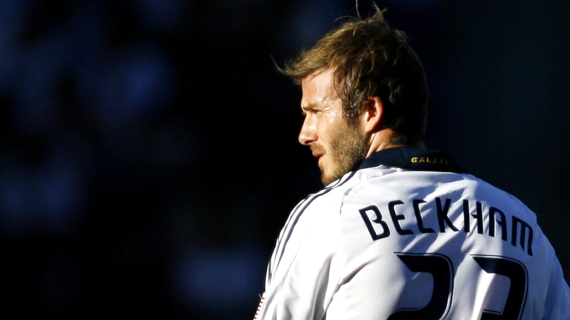 自由式滑雪世锦赛惊现逆天一跳,新星选手完美演绎高难度动作夺冠